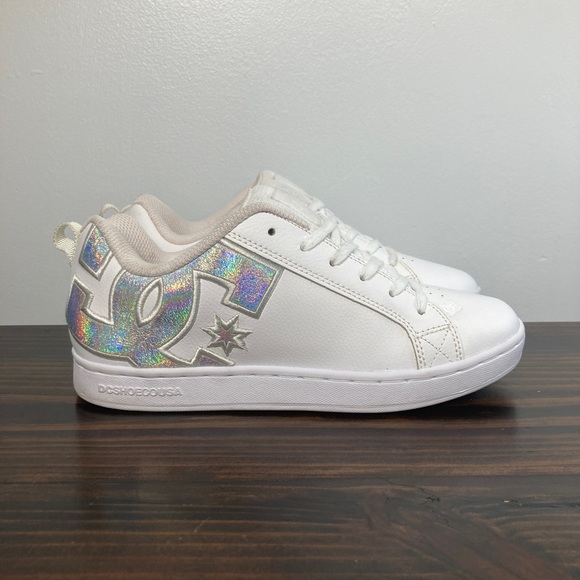 DC Shoes - DC Court Graffik White Silver Athletic Skate Sneakers Womens Size 8.5